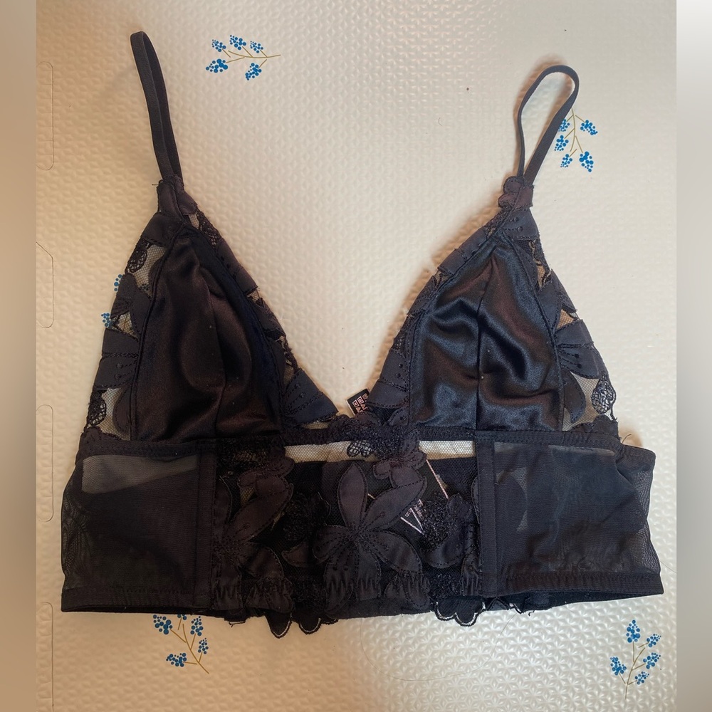 Victoria's Secret Black Floral Lace Bralette